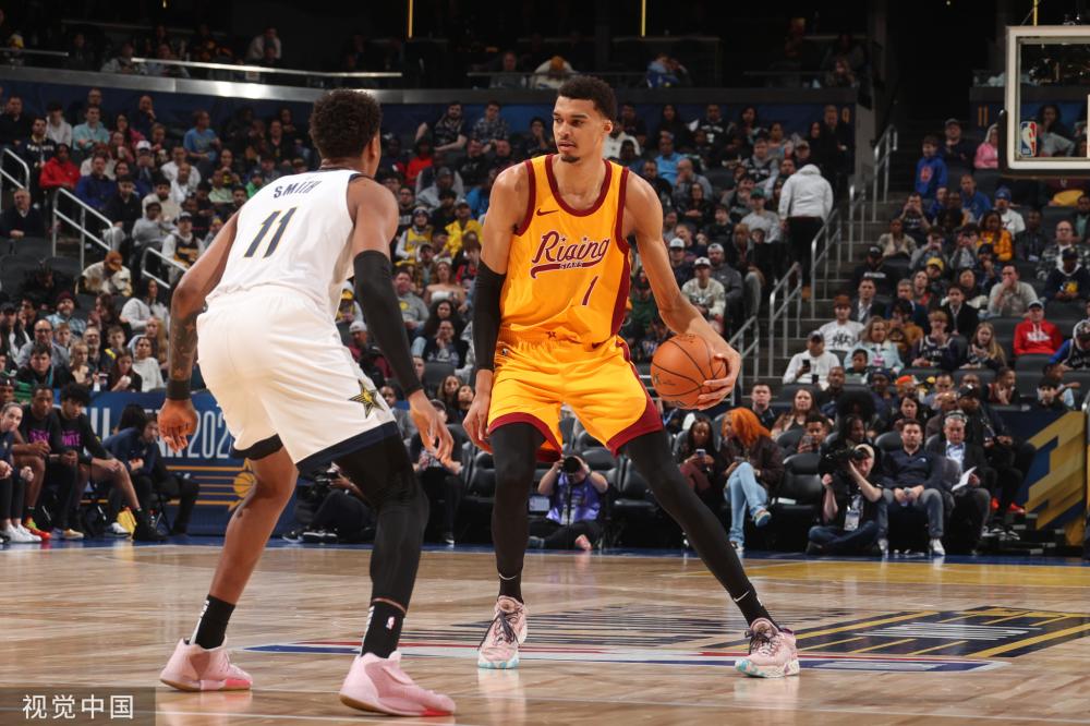 略在篮球比 略在篮球比