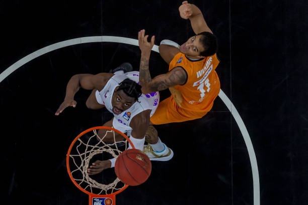 然而在第9 然而在第9