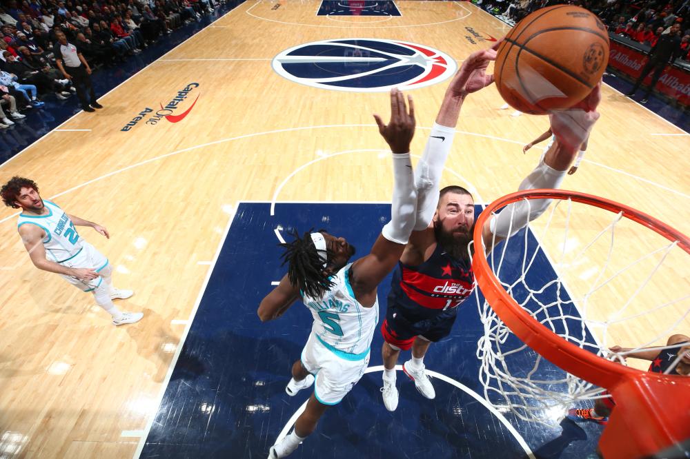 出了顽强的 出了顽强的